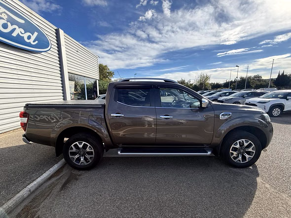 RENAULT Alaskan 2.3 dCi 190ch Double Cabine Intens BVA - Vue 4
