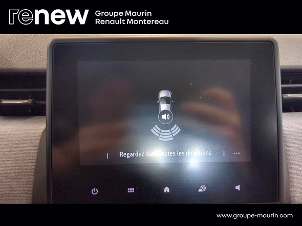RENAULT Clio 1.6 E-Tech 145ch full hybrid Evolution - 24 - Miniature 23