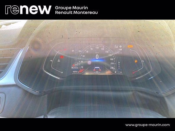 RENAULT Captur 1.3 TCe mild hybrid 160ch Techno EDC - Miniature 18