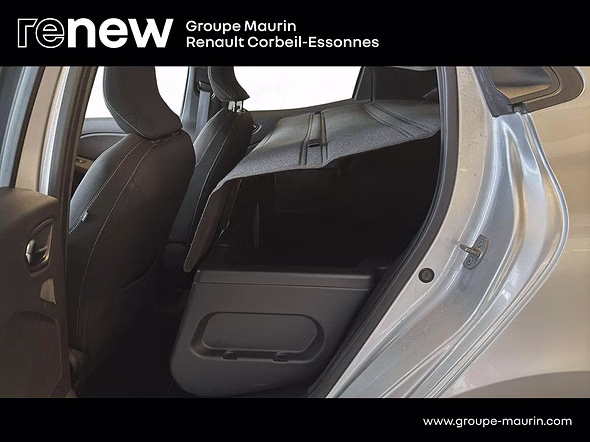 RENAULT Clio Réversible 1.6 E-Tech full hybrid 145 Evolution - Miniature 11