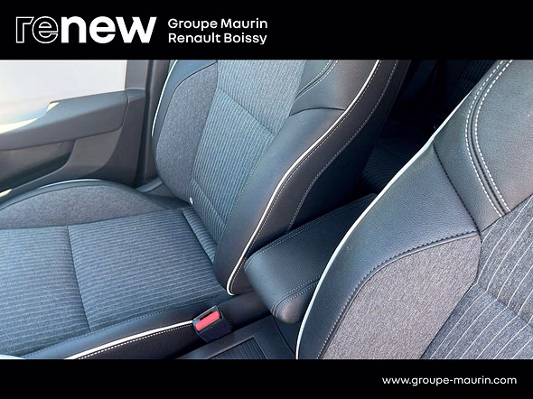 RENAULT Clio 1.6 E-Tech hybride 145ch Techno - Miniature 33