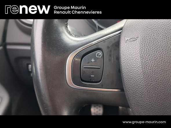 RENAULT Captur 0.9 TCe 90ch energy Intens Euro6c - Miniature 17