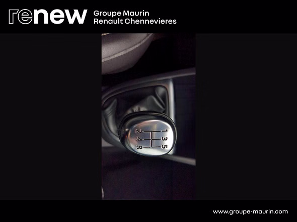 RENAULT Captur 0.9 TCe 90ch energy Intens Euro6c - Miniature 28