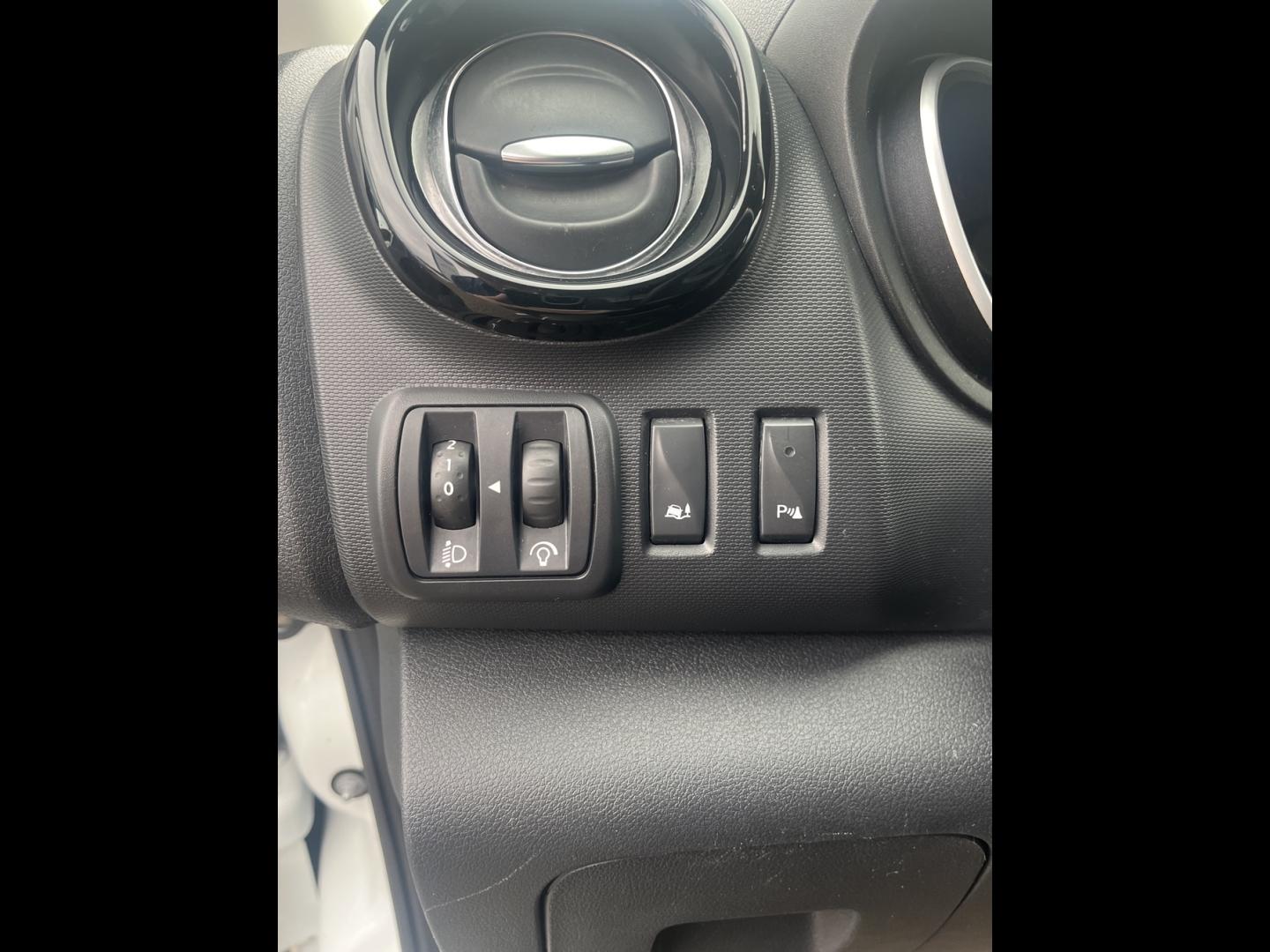RENAULT Trafic Fg L2H1 1200 2.0 dCi 145ch Energy Grand Confort EDC E6 - Photo 13