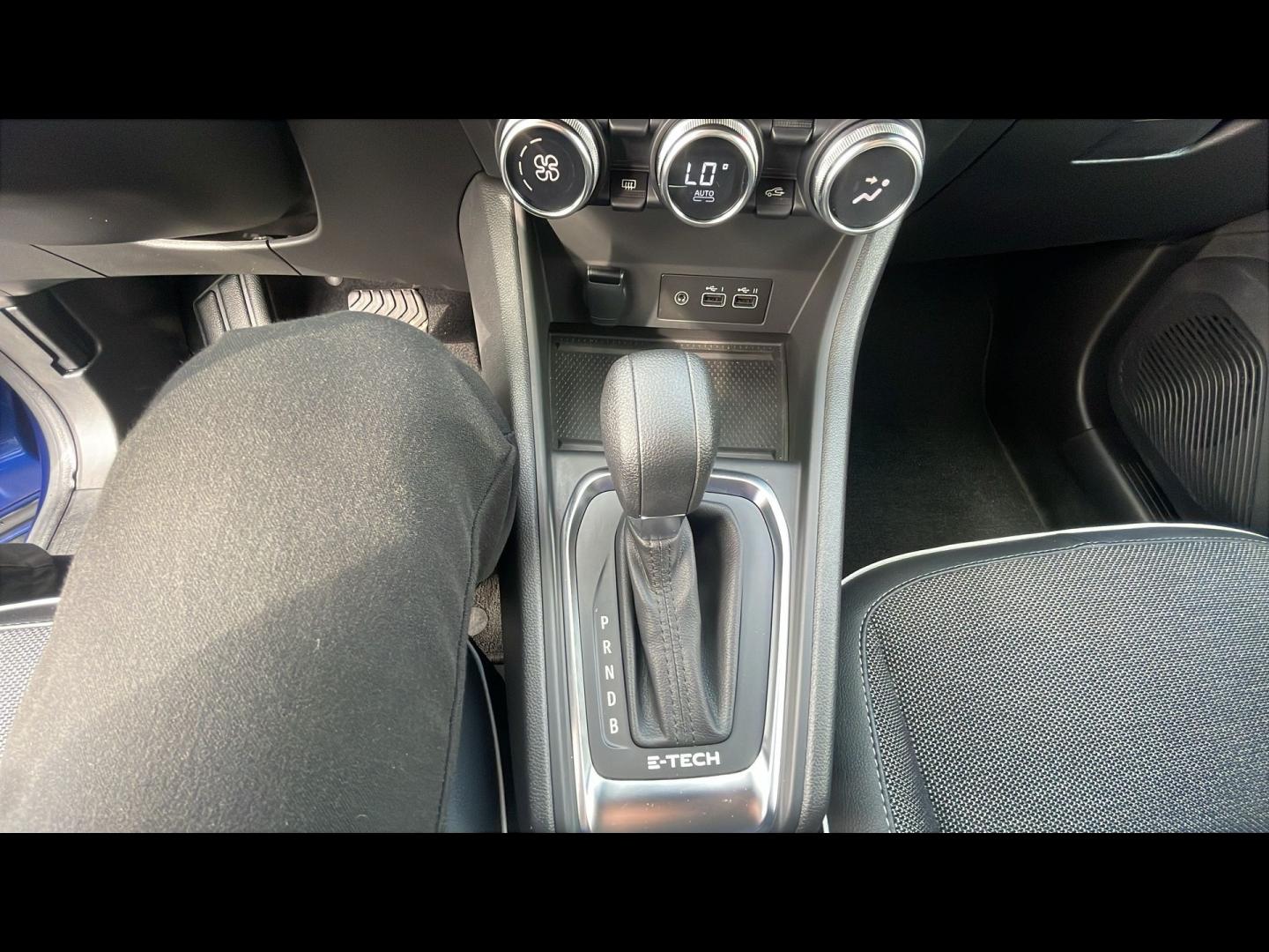 RENAULT Captur 1.6 E-Tech hybride 145ch Techno - Photo 24