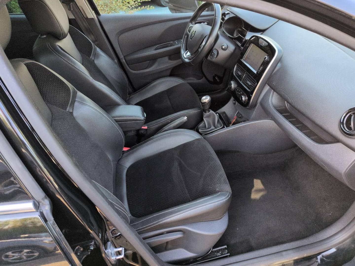 RENAULT Clio 1.5 dCi 90ch energy Limited 5p - Photo 13