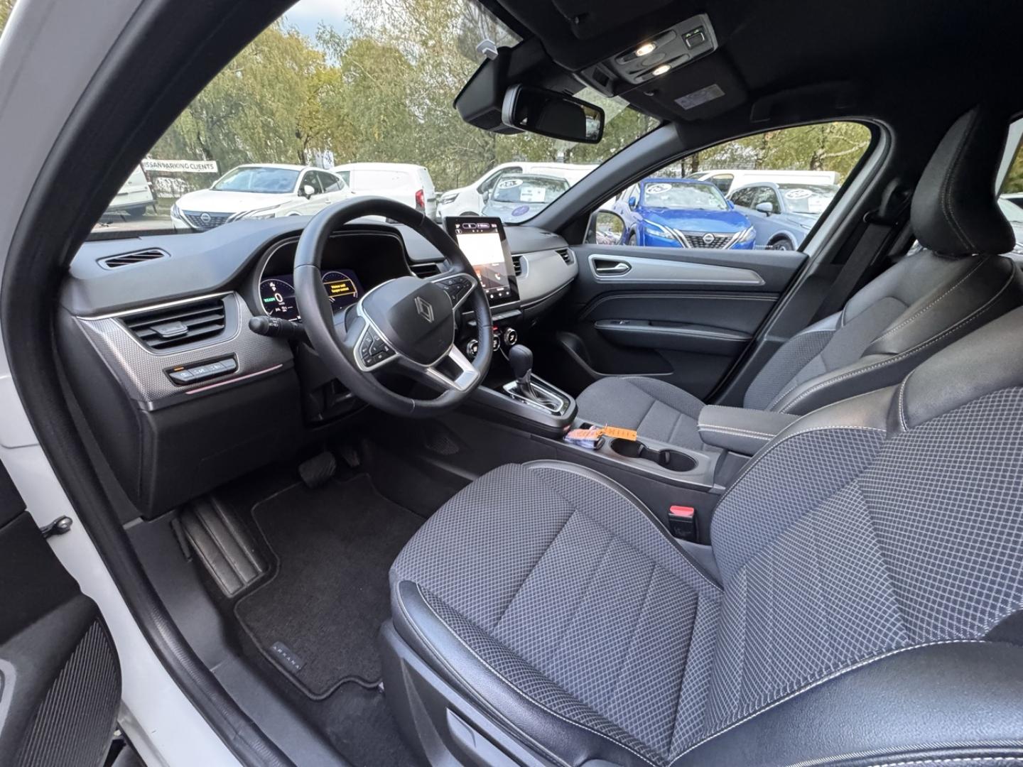RENAULT Arkana 1.6 E-Tech 145ch full hybrid  Techno -24 - Photo 12