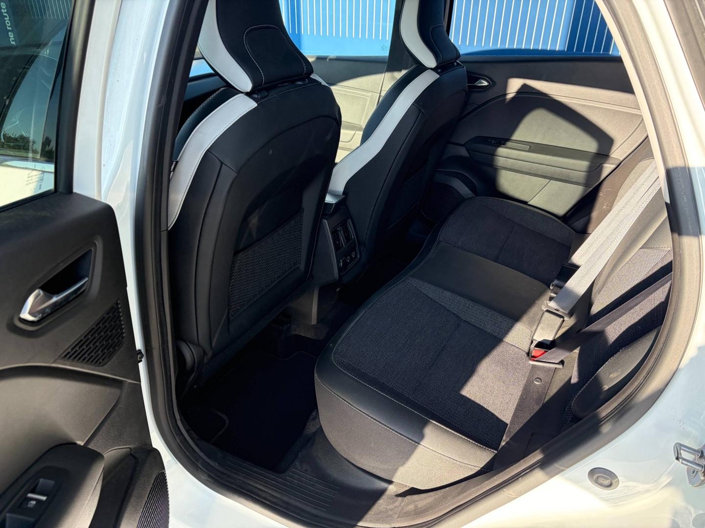 RENAULT Captur 1.3 TCe mild hybrid 140ch Techno - Photo 11