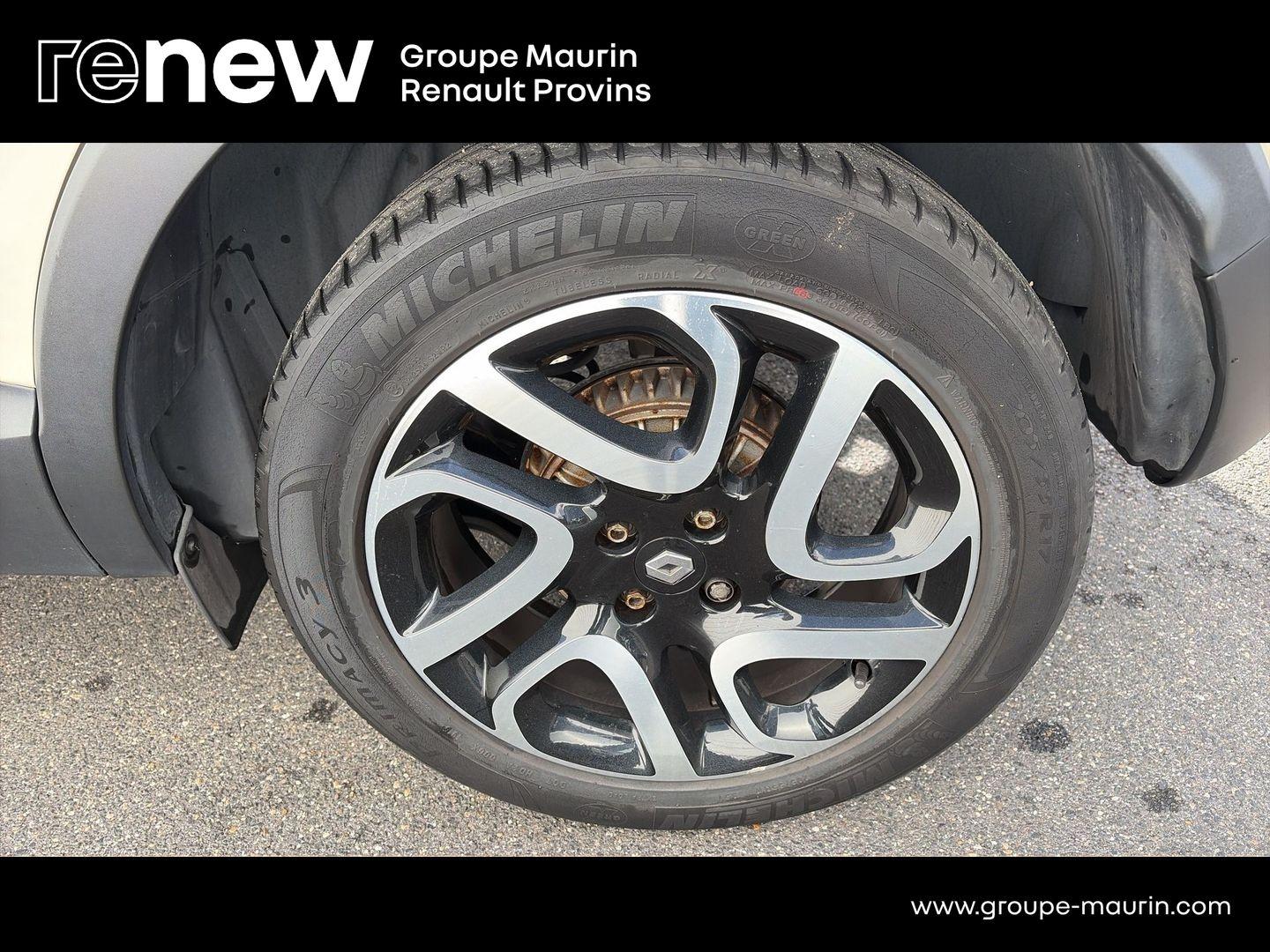 RENAULT Captur 1.5 dCi 110ch Stop&Start energy Intens - Photo 10