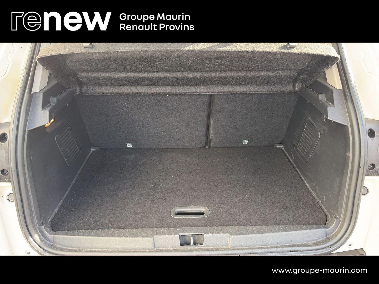 RENAULT Captur 1.5 dCi 110ch Stop&Start energy Intens - Photo 12