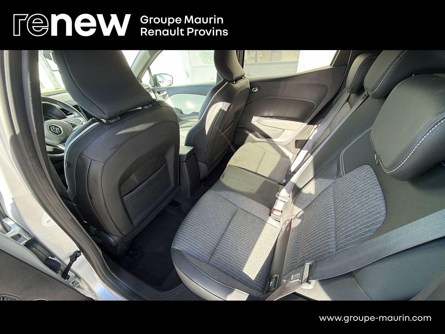 RENAULT Clio 1.6 E-Tech hybride 145ch Techno - Photo 14