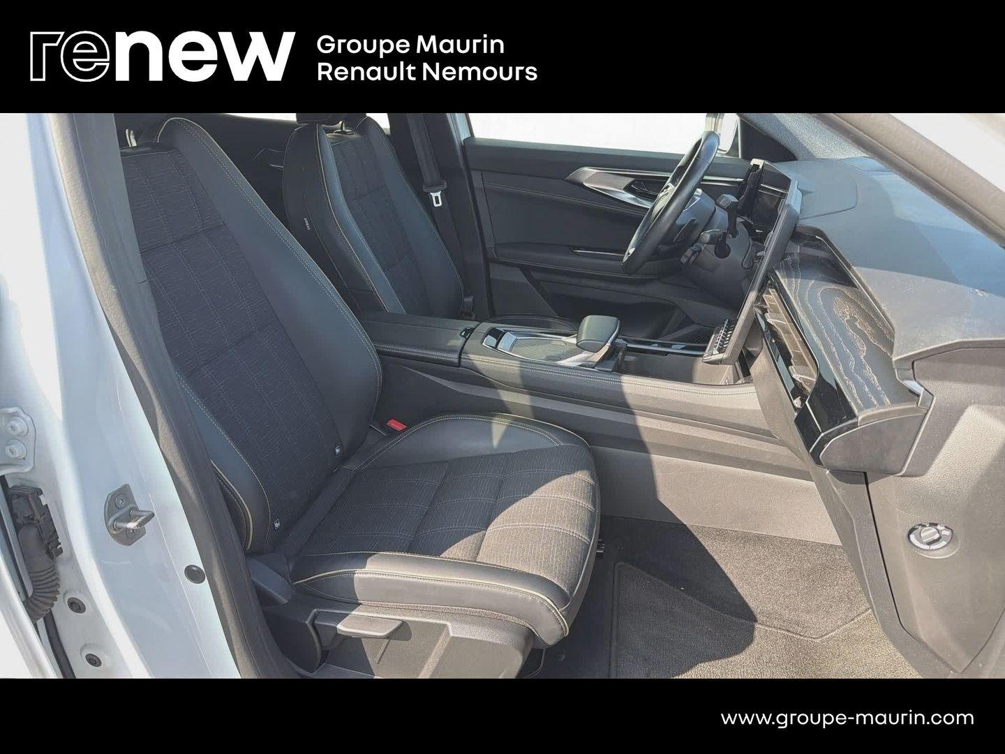 RENAULT Austral 1.2 E-Tech full hybrid 200ch Iconic - Photo 31