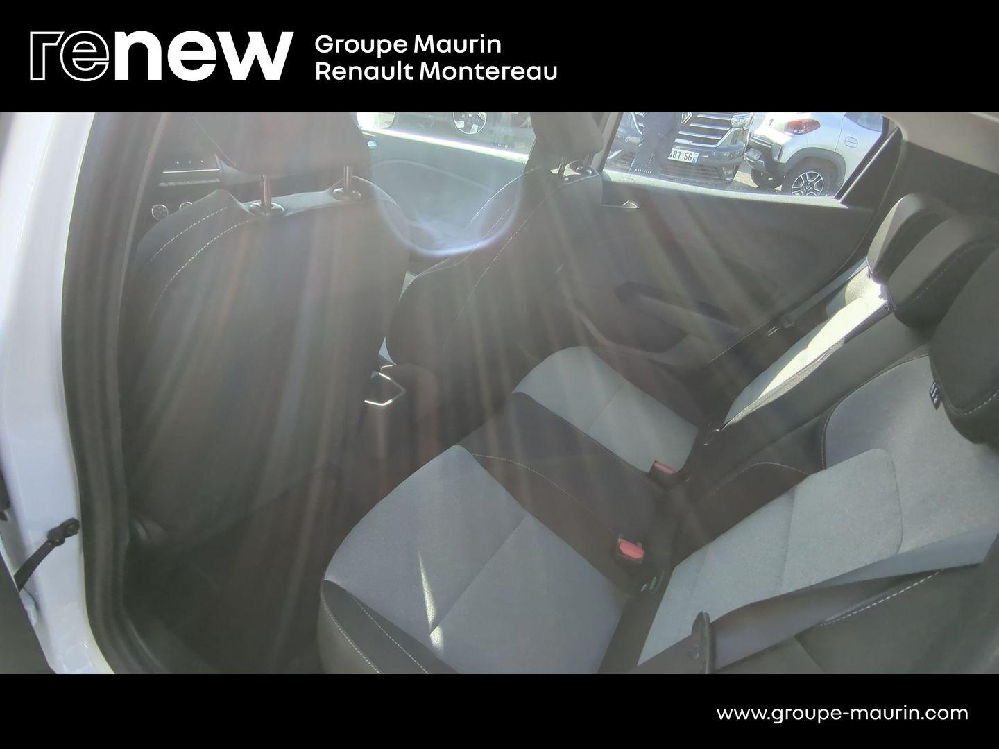 RENAULT Clio 1.0 TCe 90ch Evolution - Photo 15