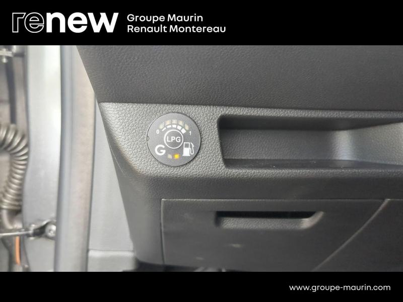 RENAULT Clio 1.0 TCe 100ch Evolution GPL - Photo 21