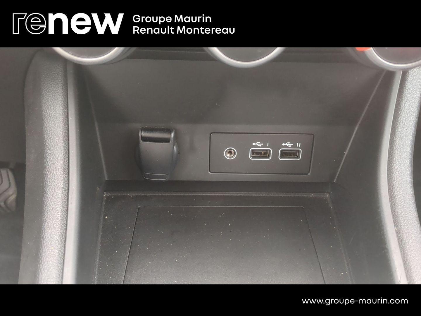 RENAULT Captur 1.0 Eco-G 100ch Evolution - Photo 33