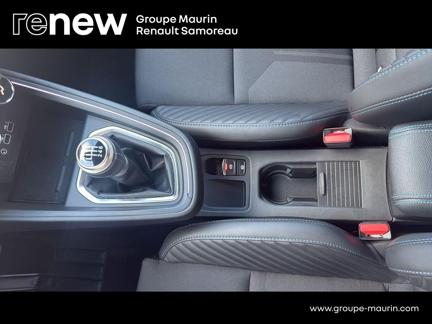 RENAULT Clio 1.0 TCe 90ch esprit Alpine - 25 - Photo 42