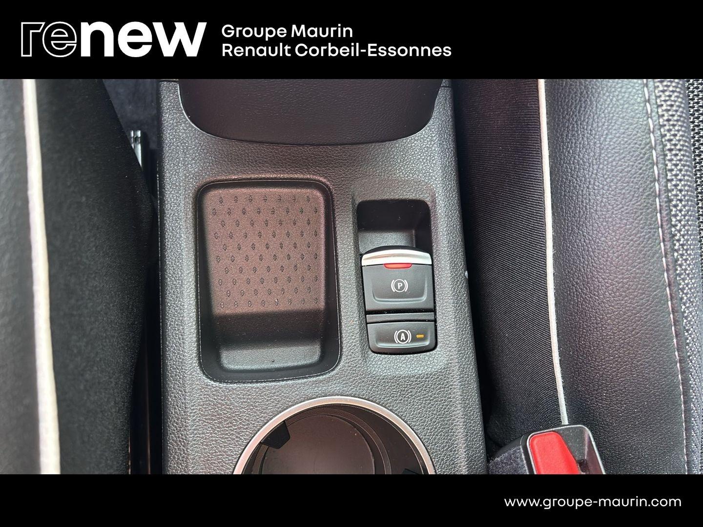 RENAULT Captur 1.6 E-Tech hybride 145ch Techno - Photo 28