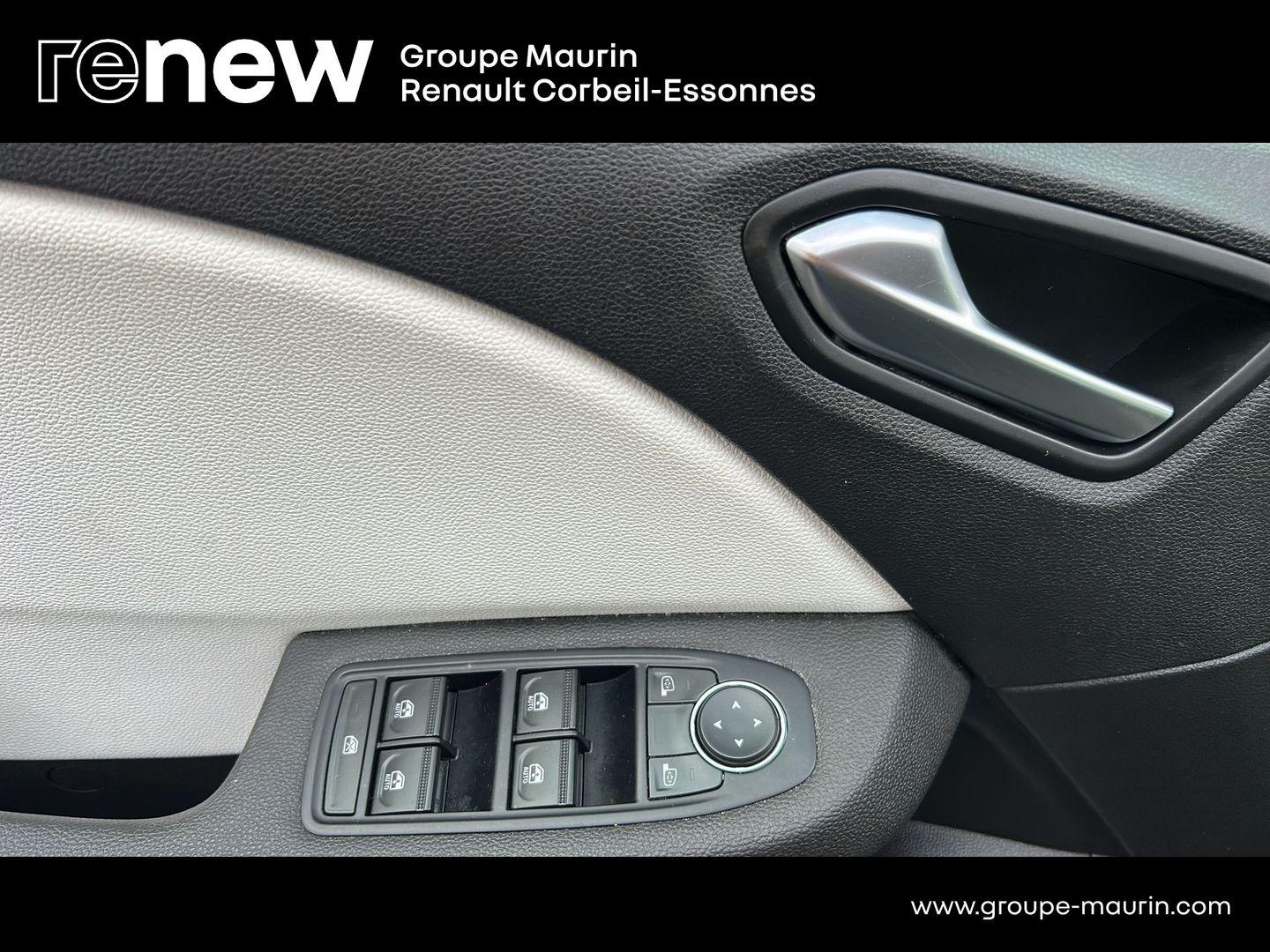 RENAULT Clio 1.6 E-Tech hybride 145ch Techno - Photo 15