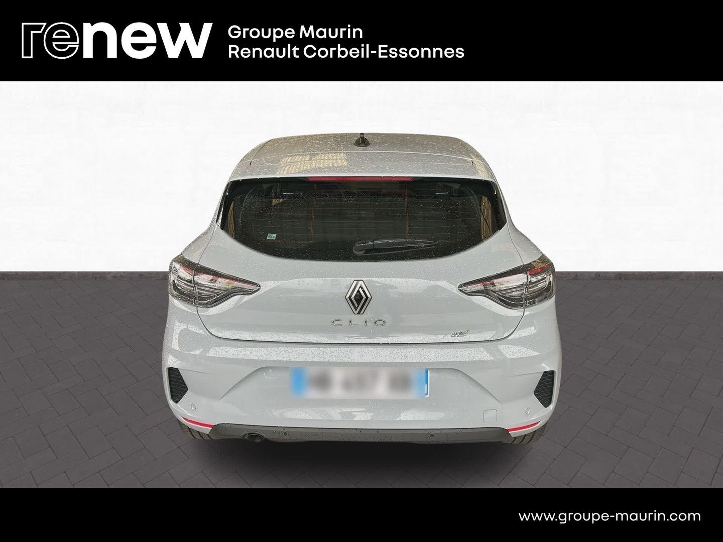 RENAULT Clio 1.5 dCi 100ch Evolution - 25 - Photo 6