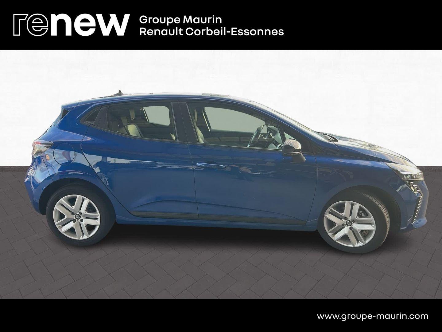 RENAULT Clio 1.5 dCi 100ch Evolution - 25 - Photo 4