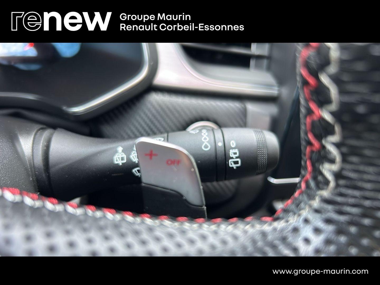 RENAULT Captur 1.3 TCe mild hybrid 160ch RS Line EDC - Photo 22