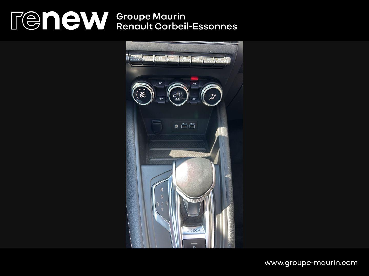 RENAULT Captur 1.6 E-Tech hybride 145ch Iconic - Photo 24