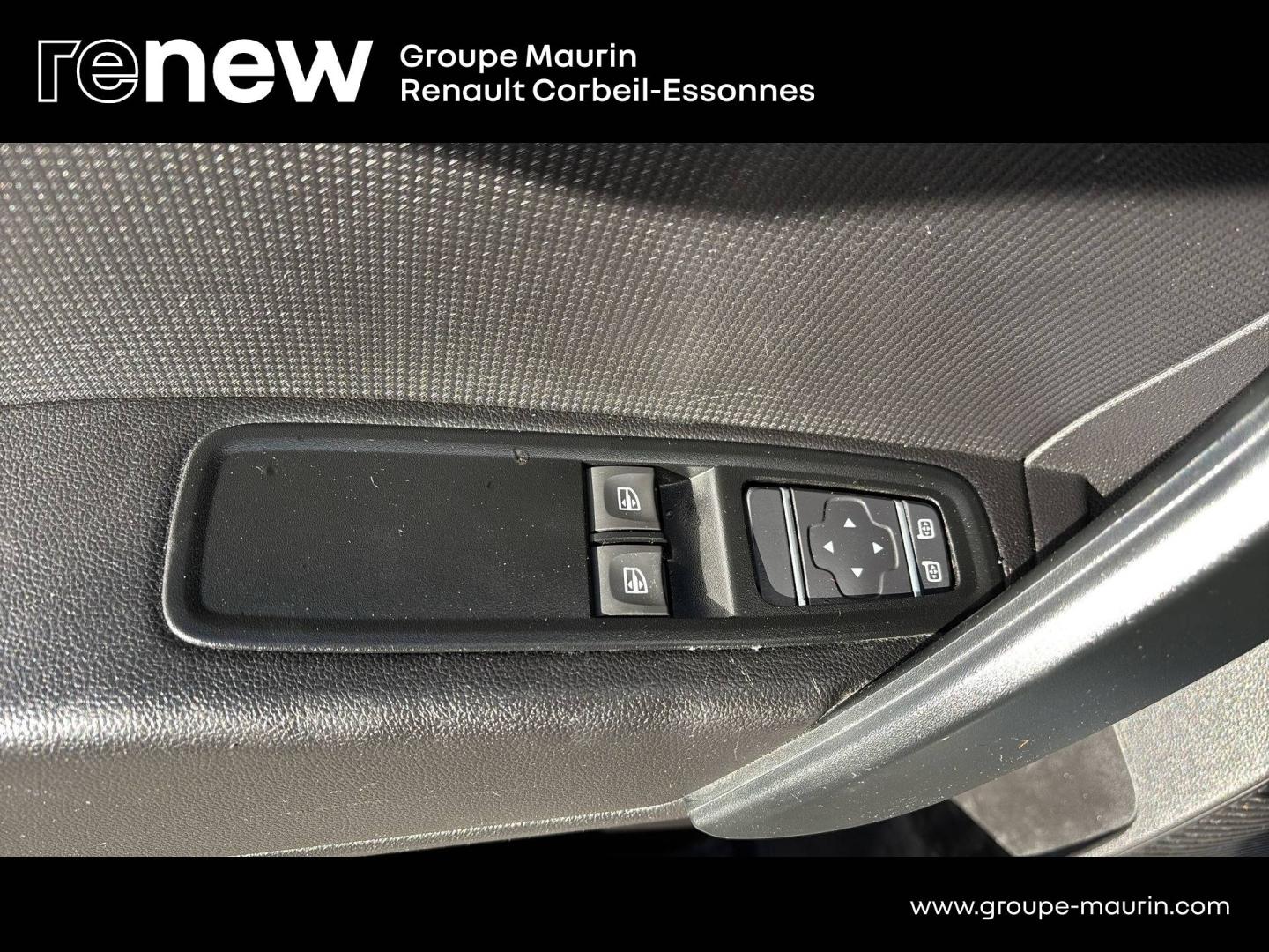 RENAULT Kangoo Van L1 1.3 TCe 100ch Grand Confort - 22 - Photo 24