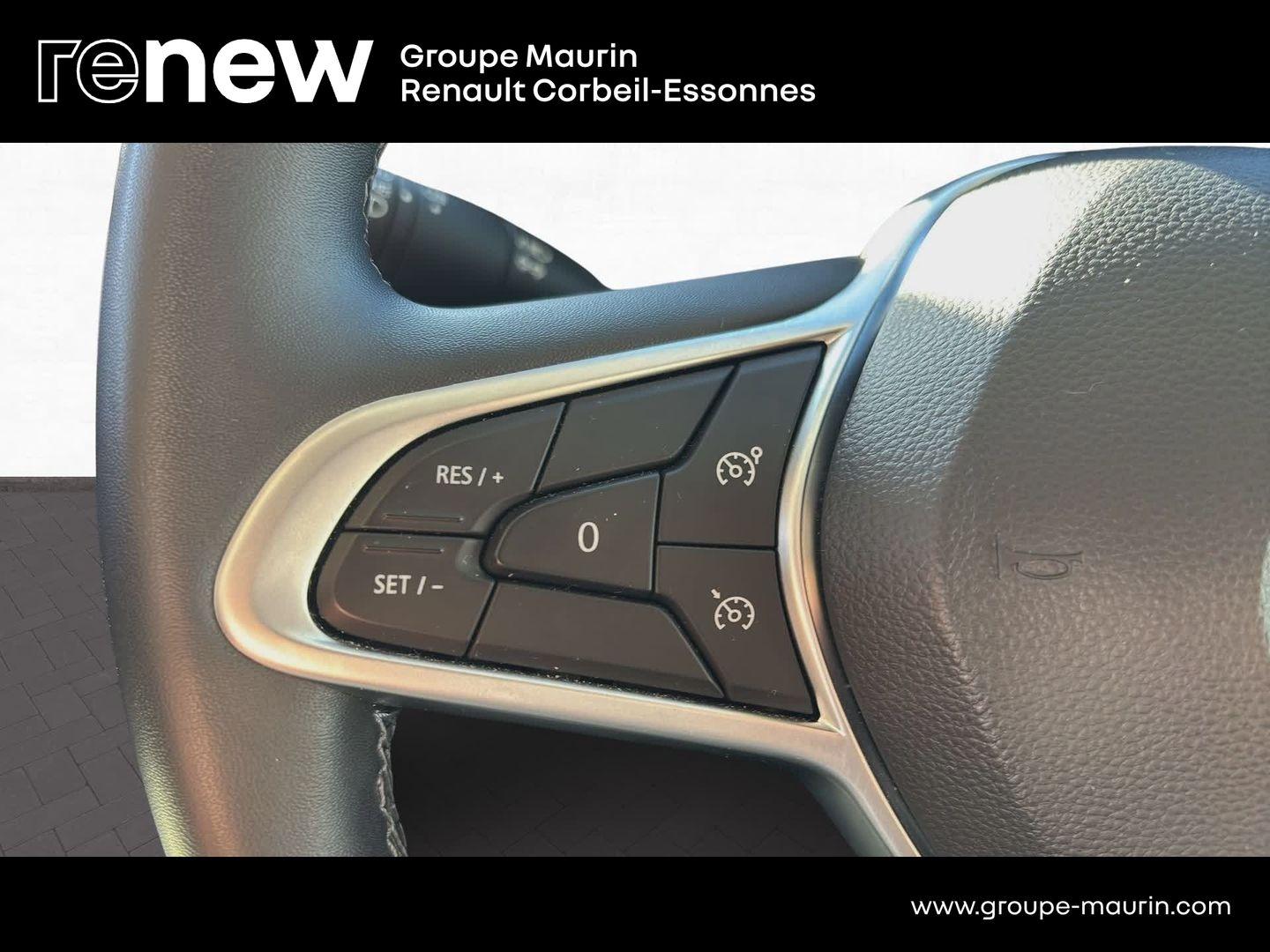 RENAULT Clio Réversible 1.6 E-Tech full hybrid 145 Evolution - Photo 17