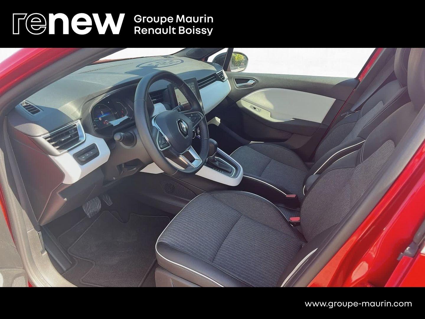 RENAULT Clio 1.6 E-Tech hybride 145ch Techno - Photo 11