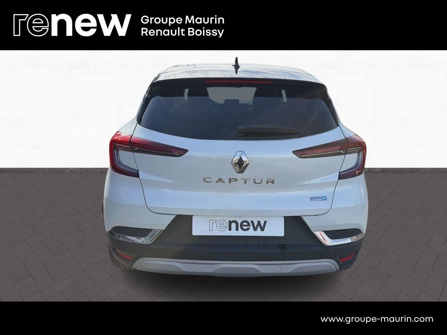 RENAULT Captur 1.6 E-Tech hybride rechargeable 160ch Intens -21 - Photo 8