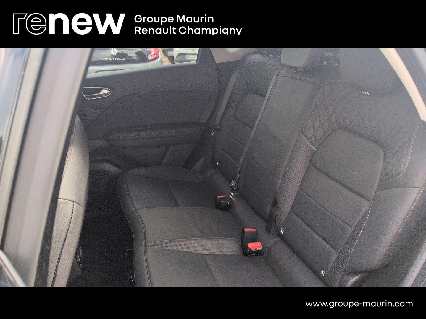 RENAULT Captur 1.6 E-Tech hybride rechargeable 160ch Initiale Paris -21 - Photo 11