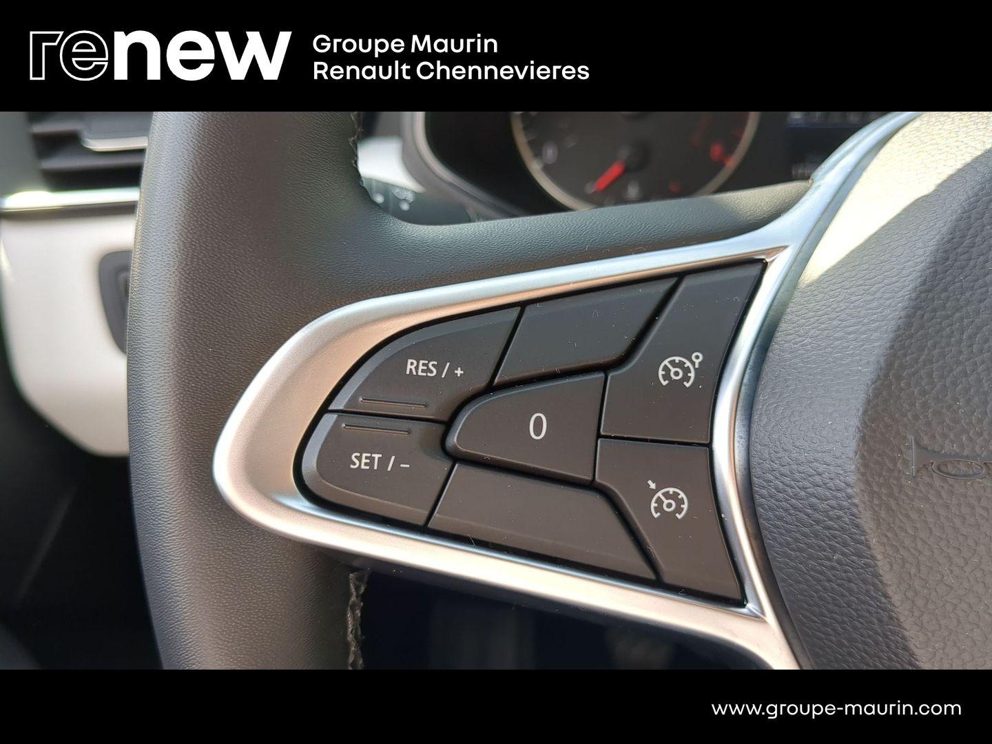 RENAULT Clio 1.0 TCe 90ch Evolution - Photo 29