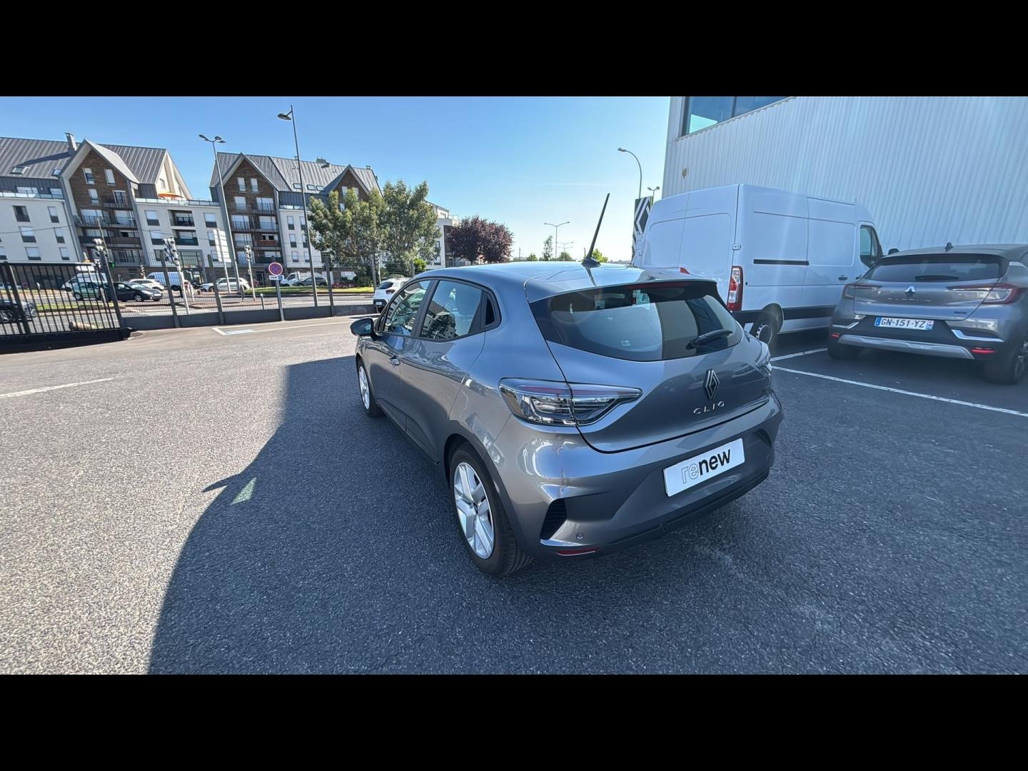 RENAULT Clio 1.6 E-Tech 145ch full hybrid Evolution - 25b - Photo 24