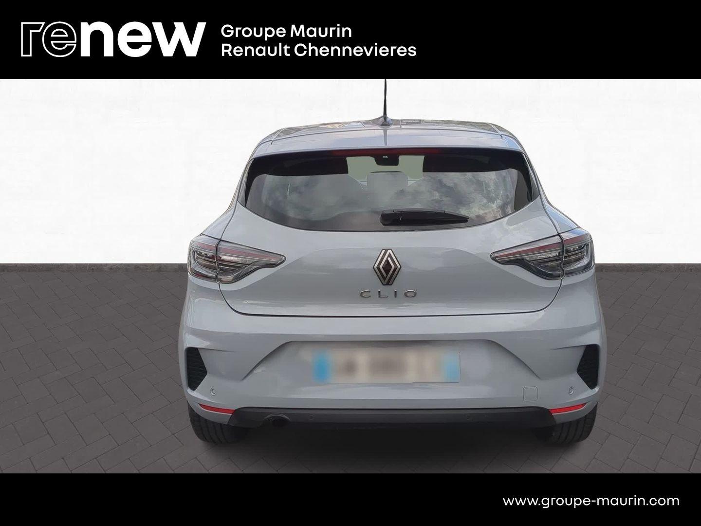 RENAULT Clio 1.5 Blue dCi 100ch Evolution - 24 - Photo 6