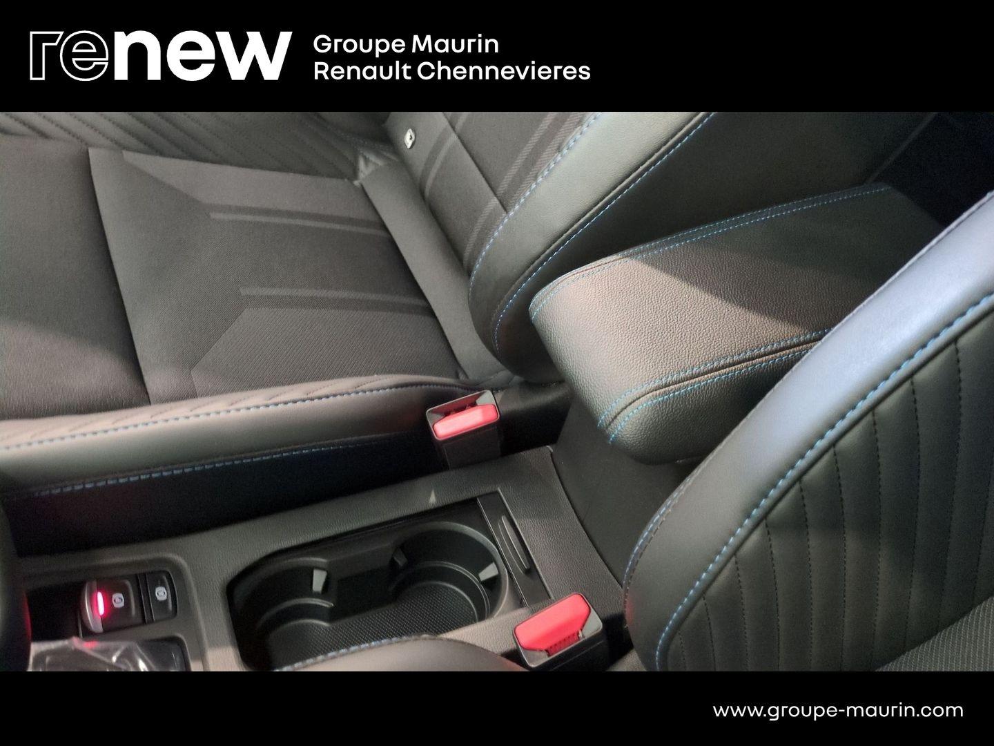 RENAULT Clio 1.6 E-Tech 145ch full hybrid esprit Alpine - 25 - Photo 23
