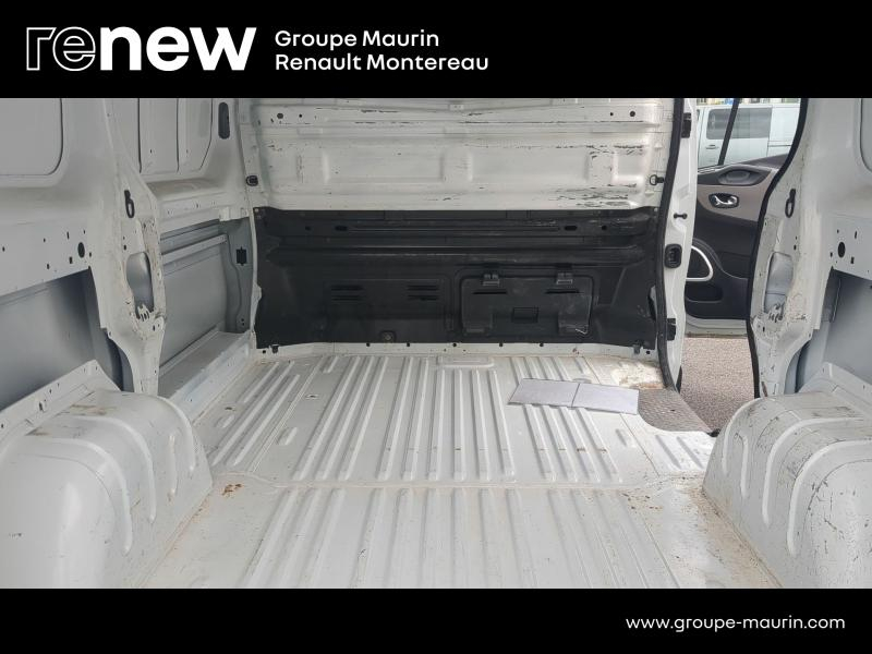 RENAULT Trafic Fg VUL d’occasion à vendre à VARENNES SUR SEINE chez DPL - AUTOMOBILES (Photo 13)