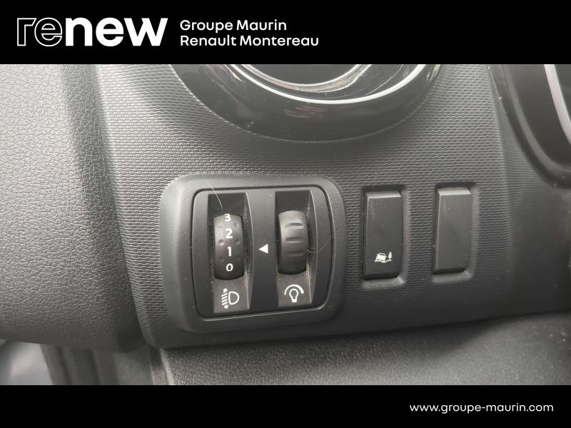 RENAULT Trafic Fg VUL d’occasion à vendre à VARENNES SUR SEINE chez DPL - AUTOMOBILES (Photo 12)