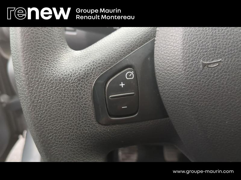 RENAULT Trafic Fg VUL d’occasion à vendre à VARENNES SUR SEINE chez DPL - AUTOMOBILES (Photo 14)
