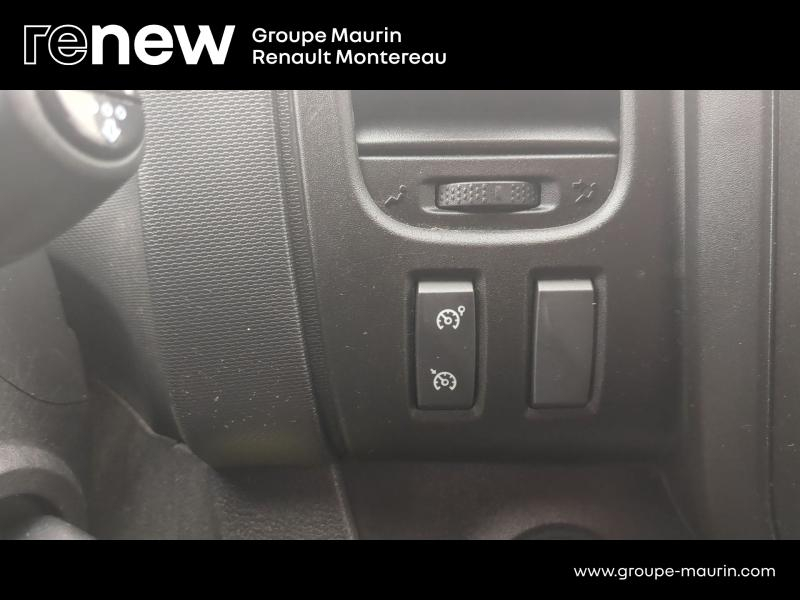 RENAULT Trafic Fg VUL d’occasion à vendre à VARENNES SUR SEINE chez DPL - AUTOMOBILES (Photo 18)