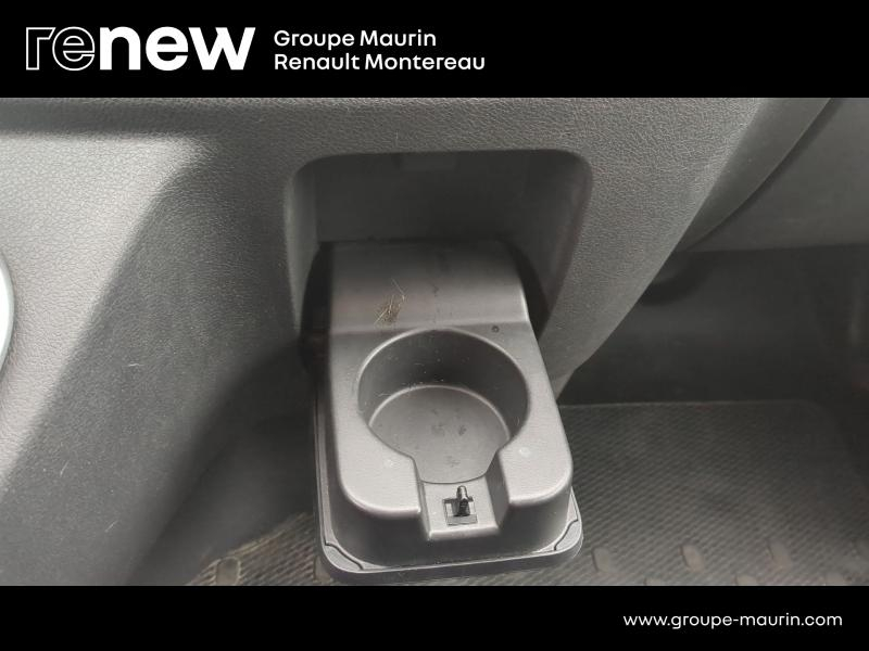 RENAULT Trafic Fg VUL d’occasion à vendre à VARENNES SUR SEINE chez DPL - AUTOMOBILES (Photo 20)