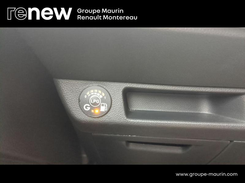 RENAULT Clio d’occasion à vendre à VARENNES SUR SEINE chez DPL - AUTOMOBILES (Photo 20)