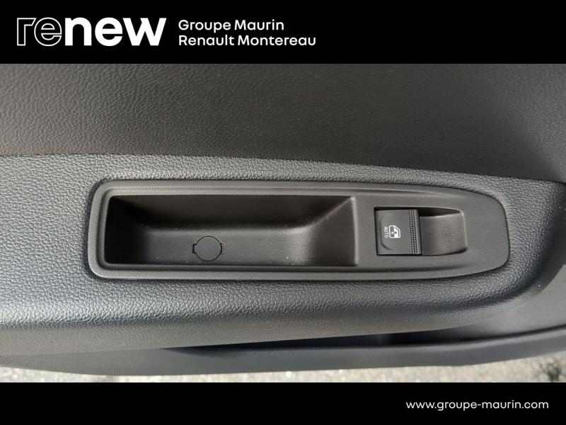 RENAULT Clio d’occasion à vendre à VARENNES SUR SEINE chez DPL - AUTOMOBILES (Photo 19)